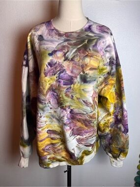 Tie-Dye Crewneck Sweatshirt Sweater in Yellow & Purple